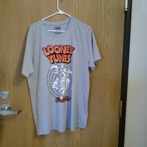 Wb LOONEY TUNES MENS GREY SHIRT XL - Picture 1 of 9